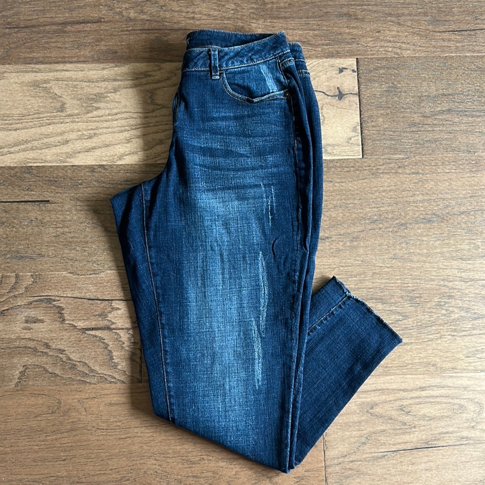Women’s Size 16 Lane Bryant Distressed Jeans in Boyfriend Cut
